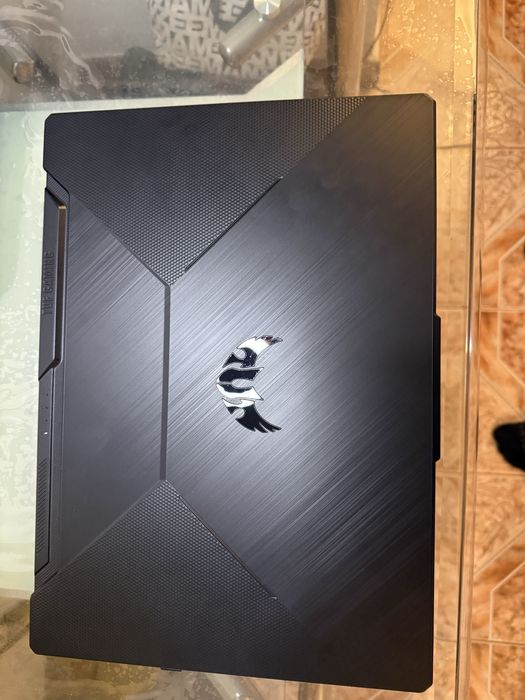 Asus TUF A15 F506IV-HN260 – Ryzen 7 / RTX 2060 / 16GB RAM / SSD 512GB