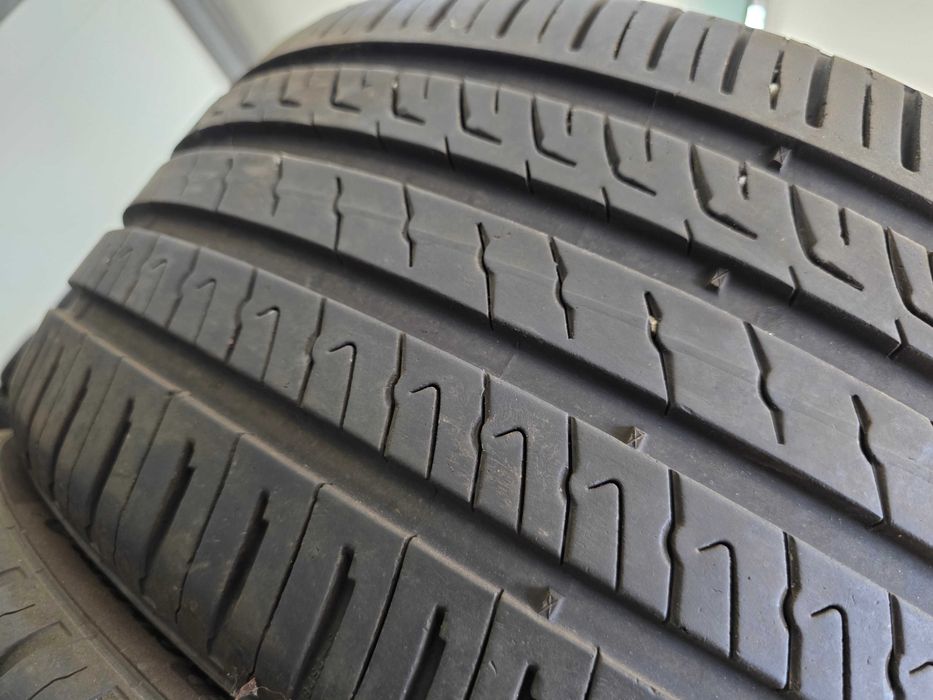 2бр Като нови летни гуми 245 40 19 - Barum - DOT 2023 -