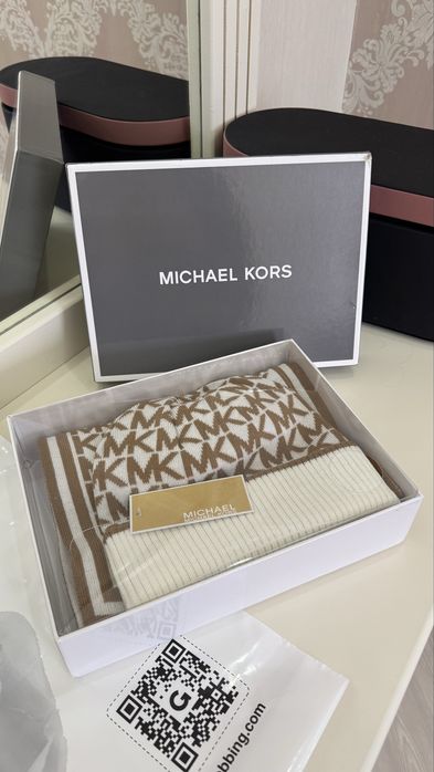 Michael kors комплект шарф и шапка