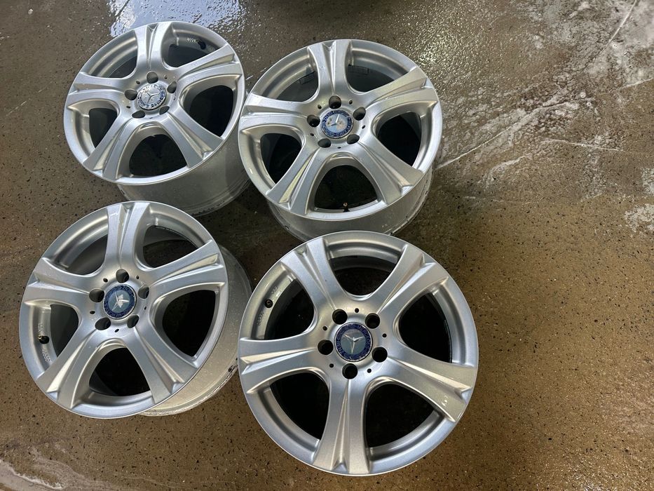 Vând set 4 buc jante R 17 originale Mercedes ML