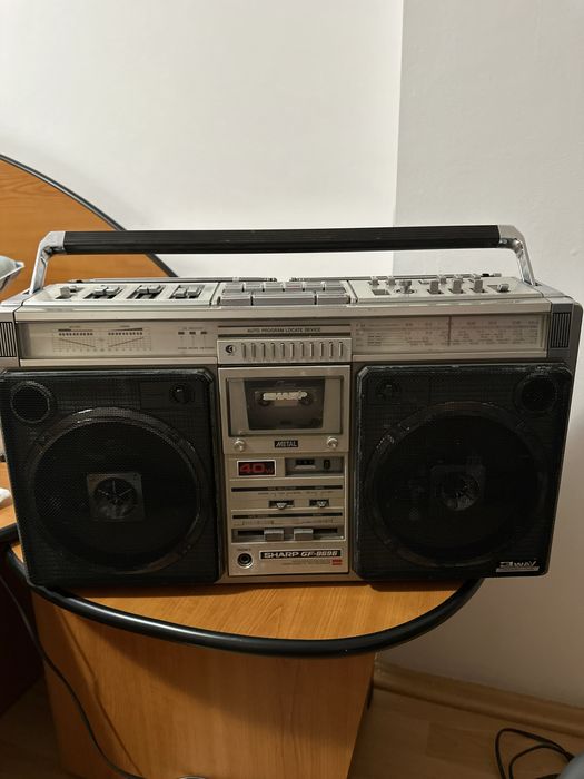 Radio casetofon vechi SHARP GF-9696Z