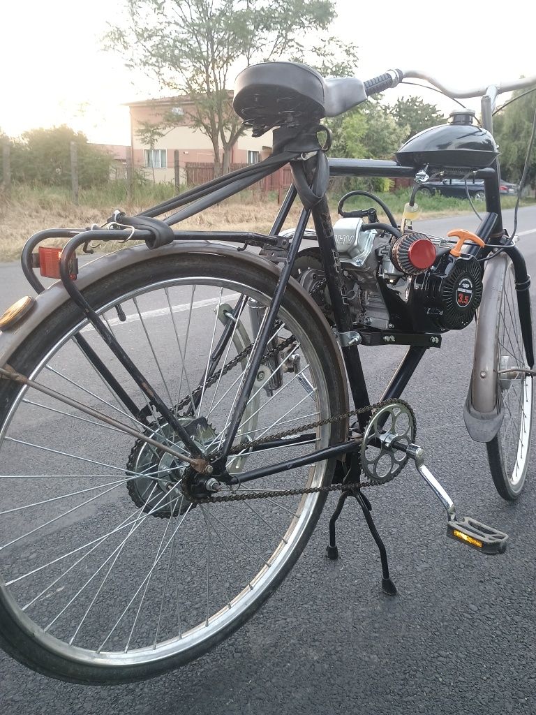 Bicicleta cu motor nou in  4 timpi