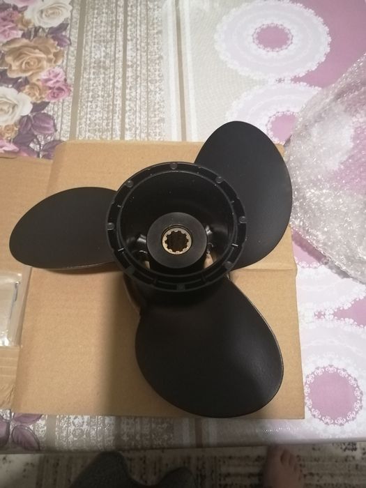 Продам винт для лодочного мотора