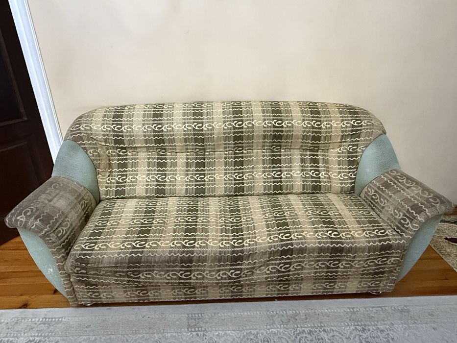 Продаю диван и 2 кресло в хорошем состоянии