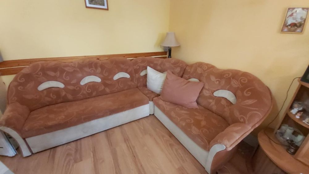 Ъглов диван 200 лв