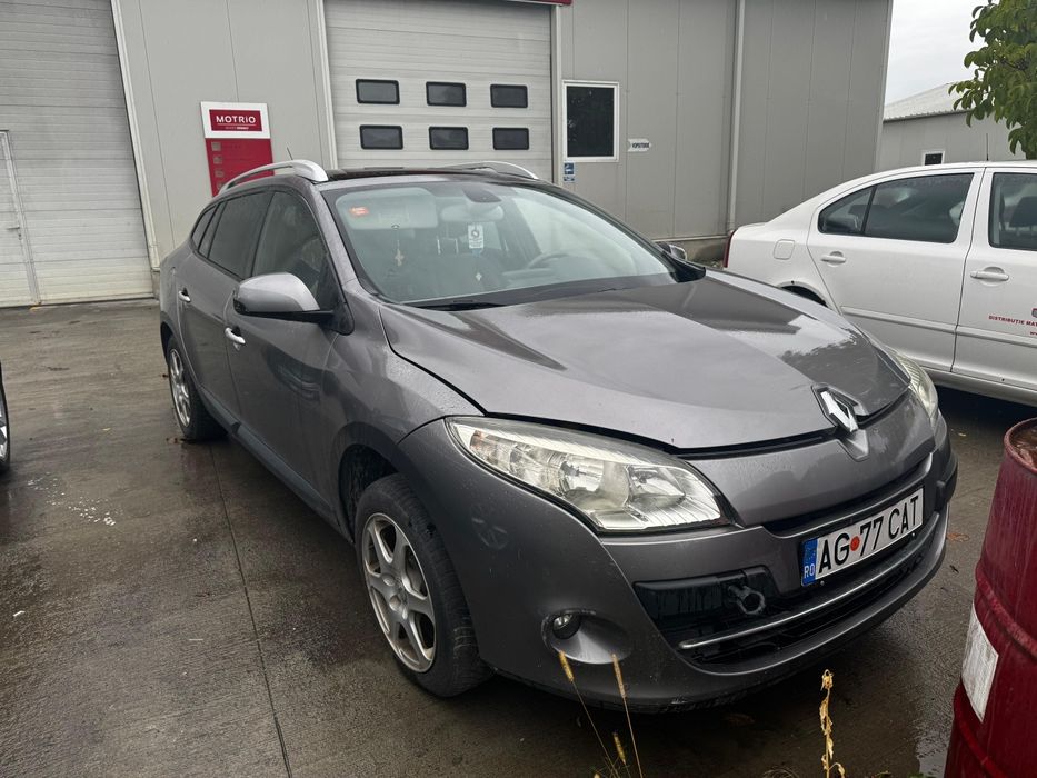 Renault megane 3, 1.4 tce, 2010, cu defect la motor