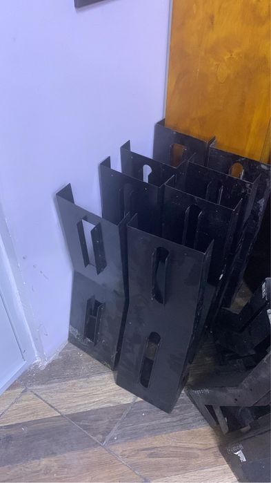 Продам стойки для мониторов