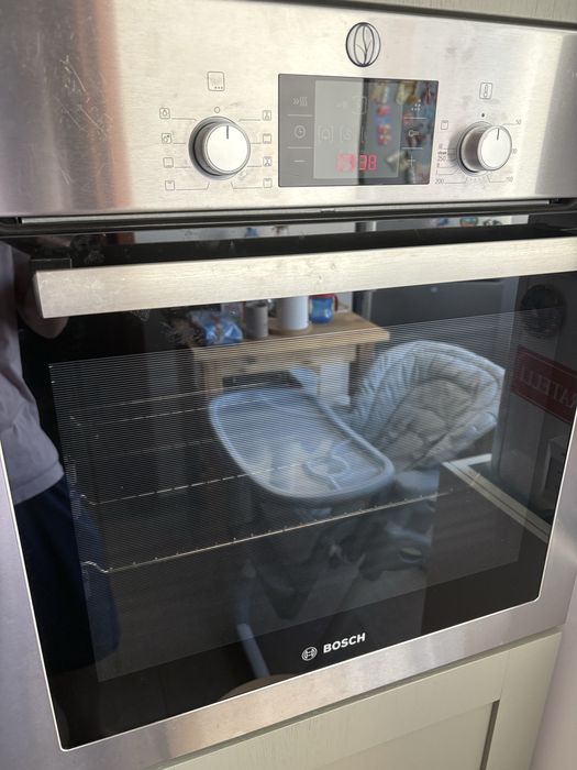 Cuptor multifunctional incorporabil Bosch