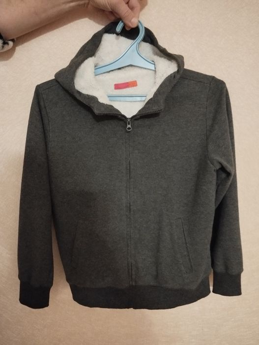 Толстовка на ребенка от 9 до 12 лет