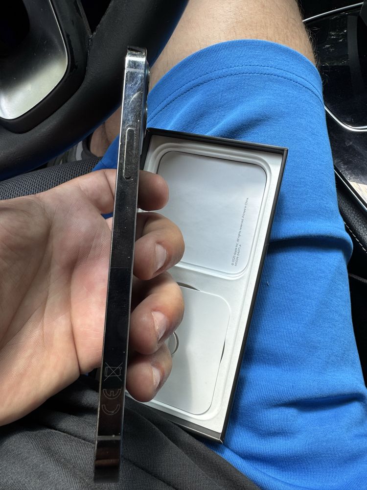 Iphone 12 pro 256gb с ПОДАРЪК airpods pro