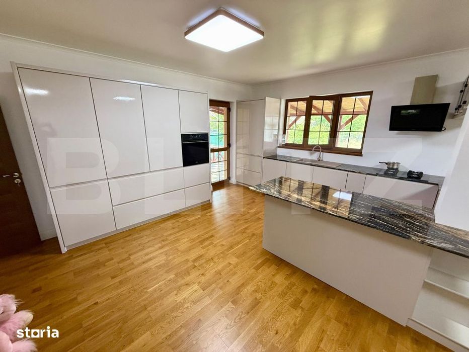 Casa D+P+1+M, 4 camere, 750mp teren, Barnova