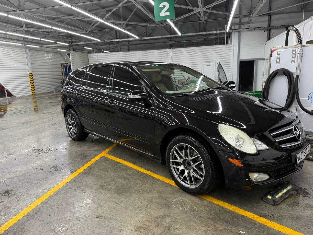 Mersedes R350 год 2006 пробег 257