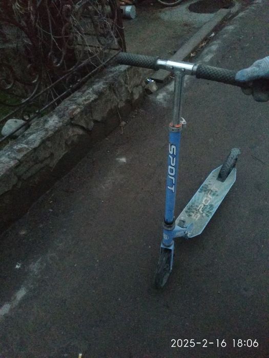 Самокат детский переднее колесо нужно закрепить