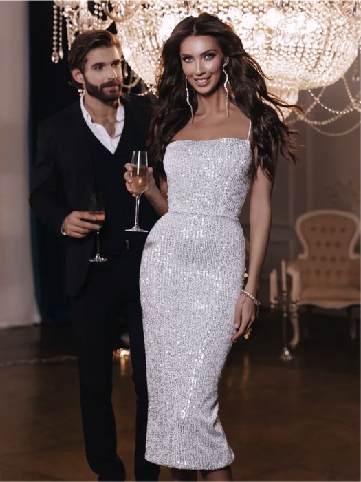 Вечернее платье с паетками