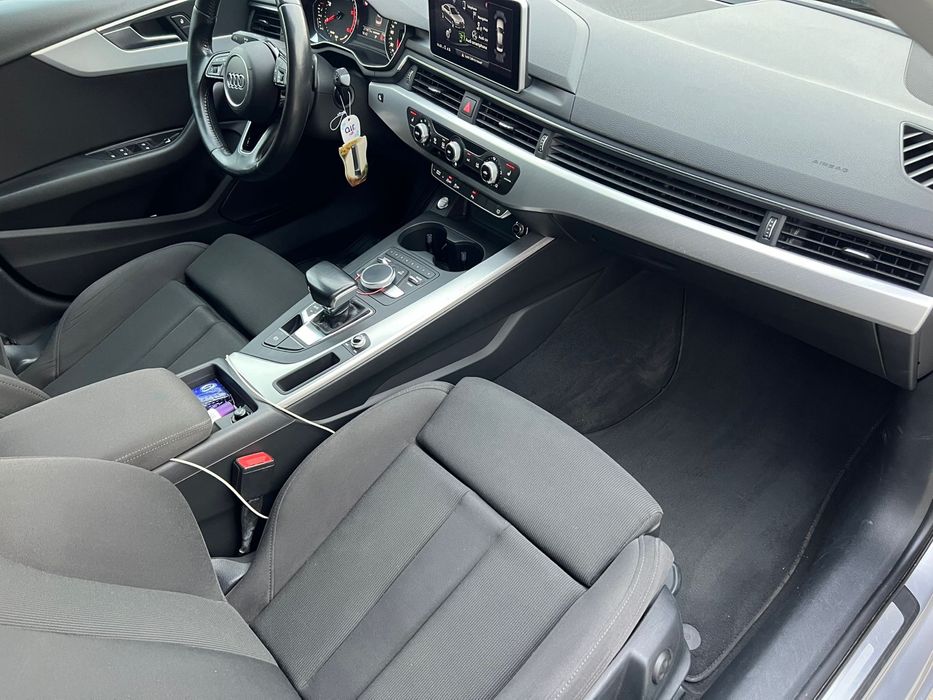Audi A4 b9 / 2.0 tdi 190 cp / automat / distronic