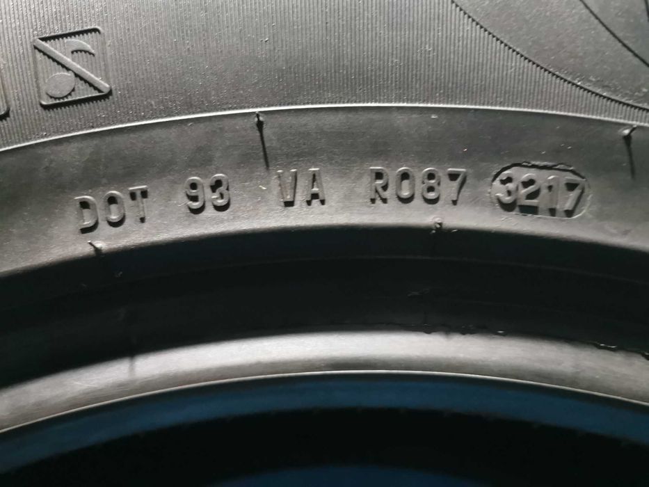 265 60 18 pirelli m+s 2 buc