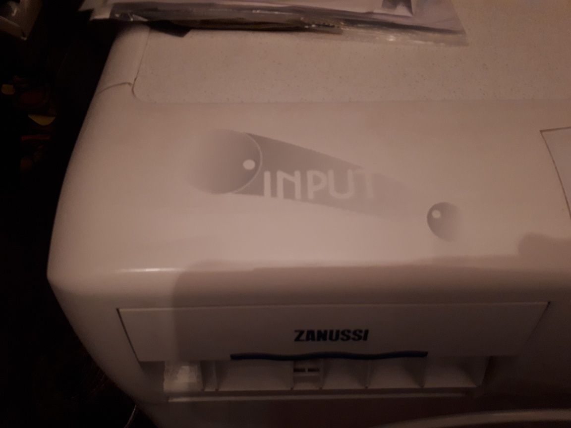 Пералня Zanussi Input