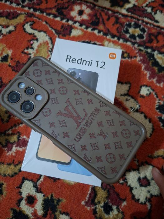 Redmi 12 toza telefon qirilgan joyi vapshi yoq karopka dakument