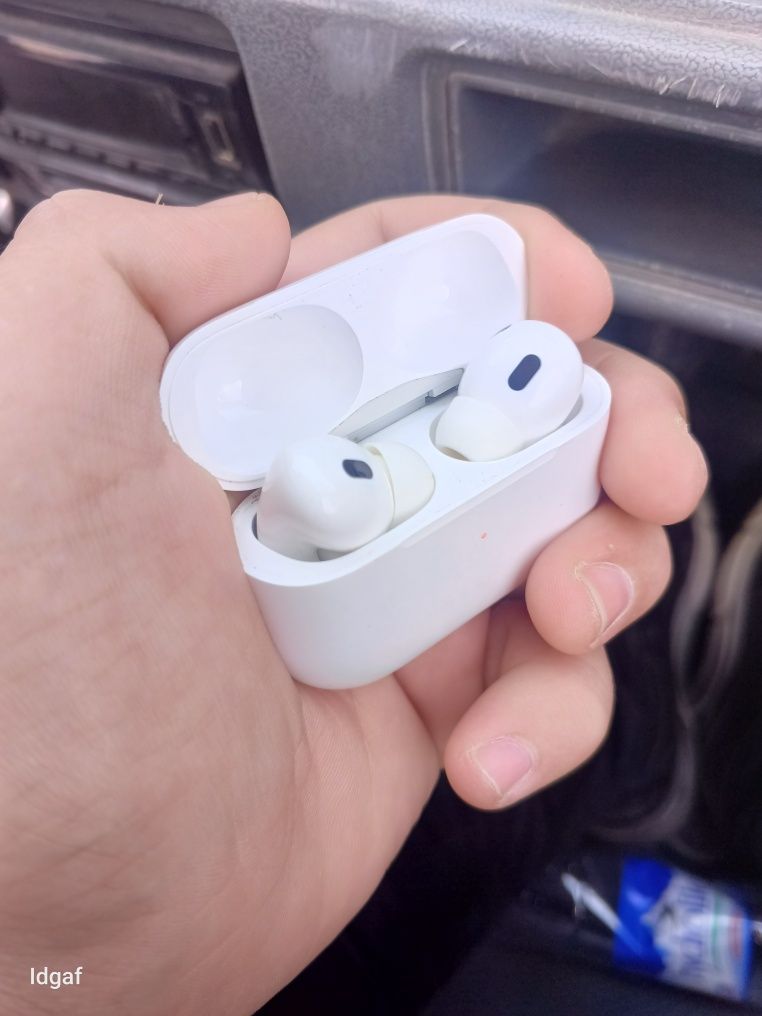 Airpods pro 2. Karobka hamma narsasi bilan birga