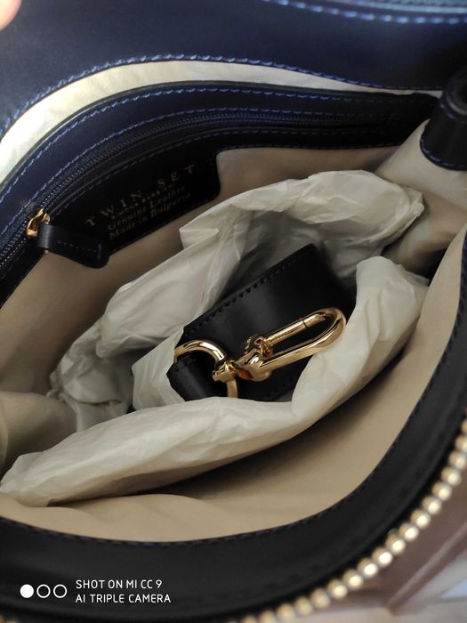 Twinset нова с етикет чанта от естествена кожа