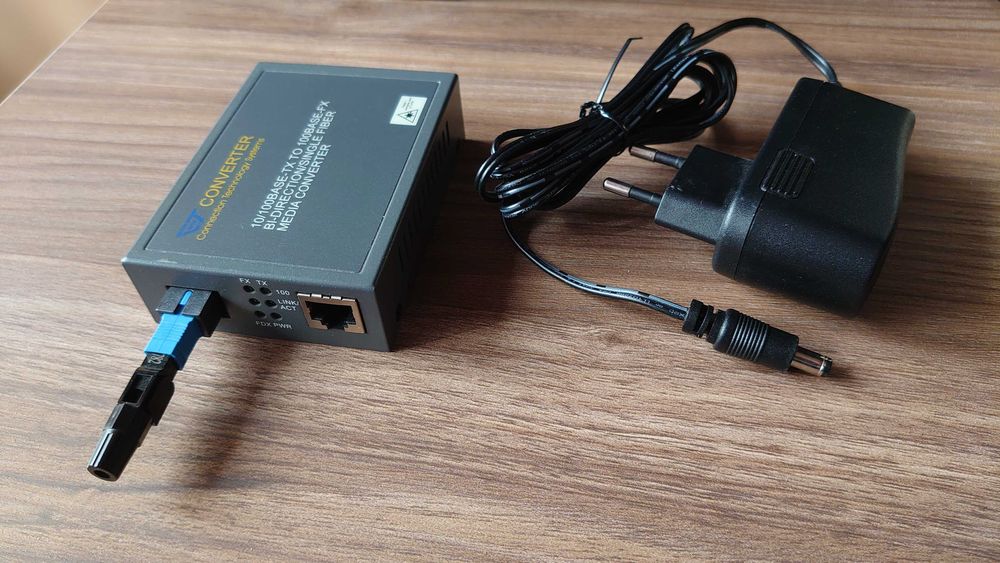 Оптичeн Медия конвертор CVT-100W2A(SM-20)