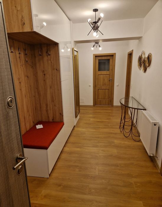 Apartament modern 3 camere + boxa + loc parcare, an constructie 2018