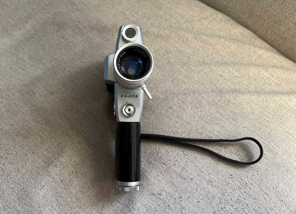 Cameră video vintage Fujica Single-8 P300 funcțională Japonia