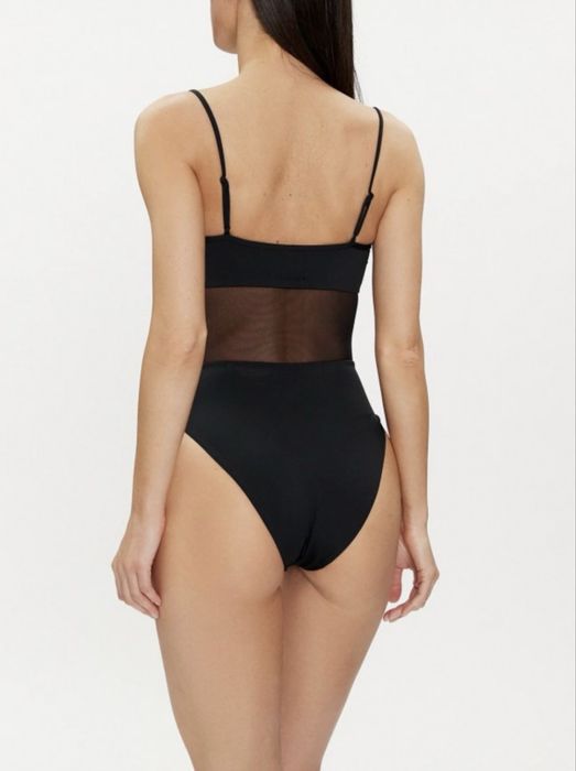 Дамски цял бански на сК