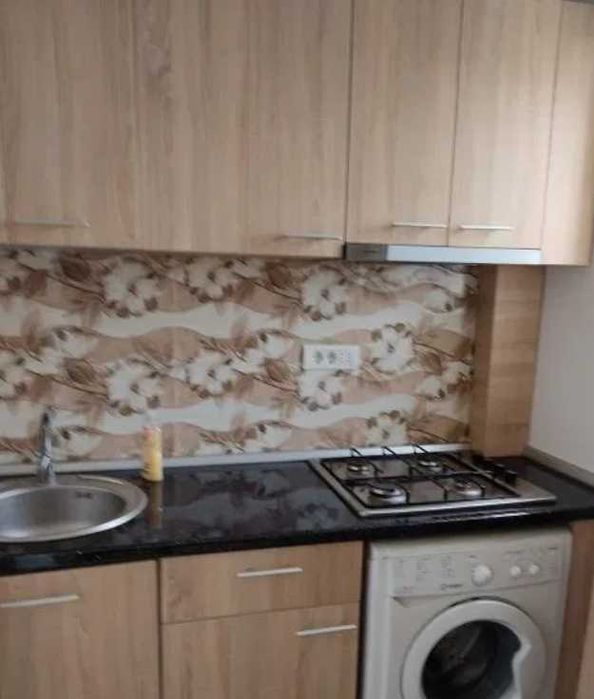 Дава се под наем Едностаен апартамент в Пловдив, Кършияка - 40 кв.м за 204 € - Снимка #2