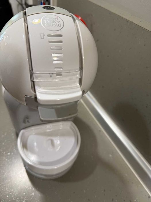 Кафемашина с капсули NESCAFE® Dolce Gusto