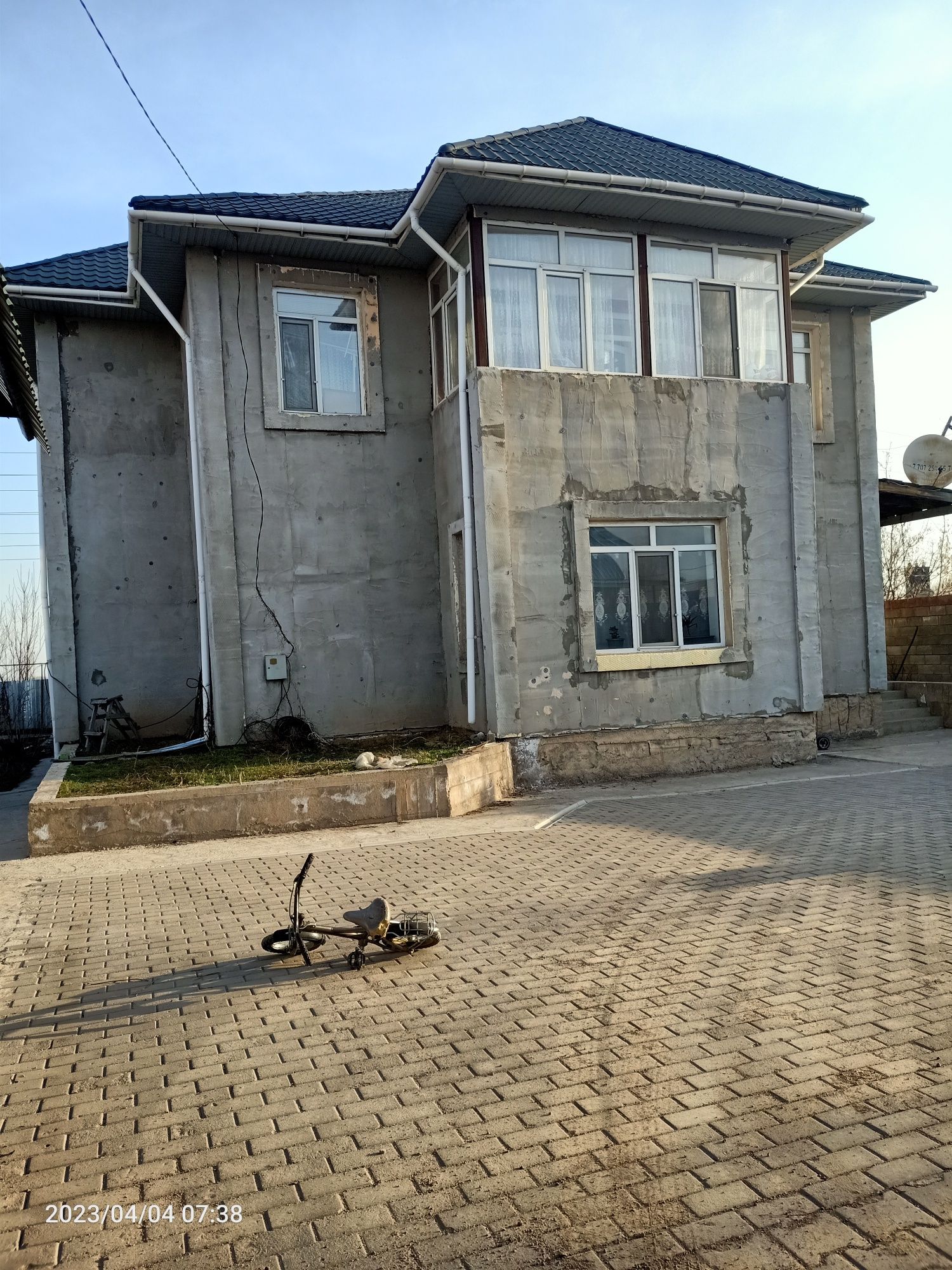 Продам дом в тихом , спокойном районе!