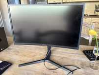 Monitor Samsung C24F396FQU 24”