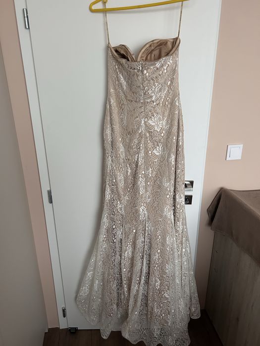 Официална бална рокля