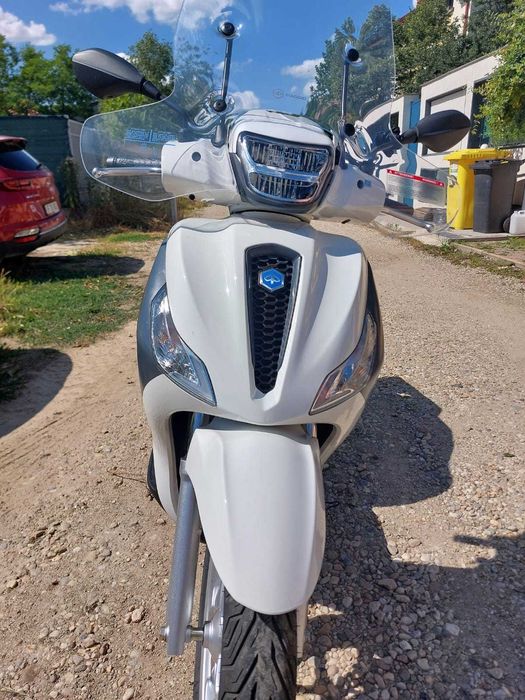 Piaggio Medley 150 Alb 2024