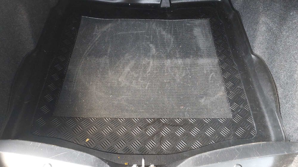 Peugeot 301 înregistrat la BOLT