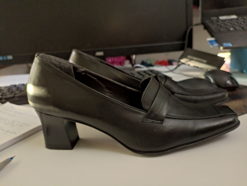 Pantofi piele toc mediu 36