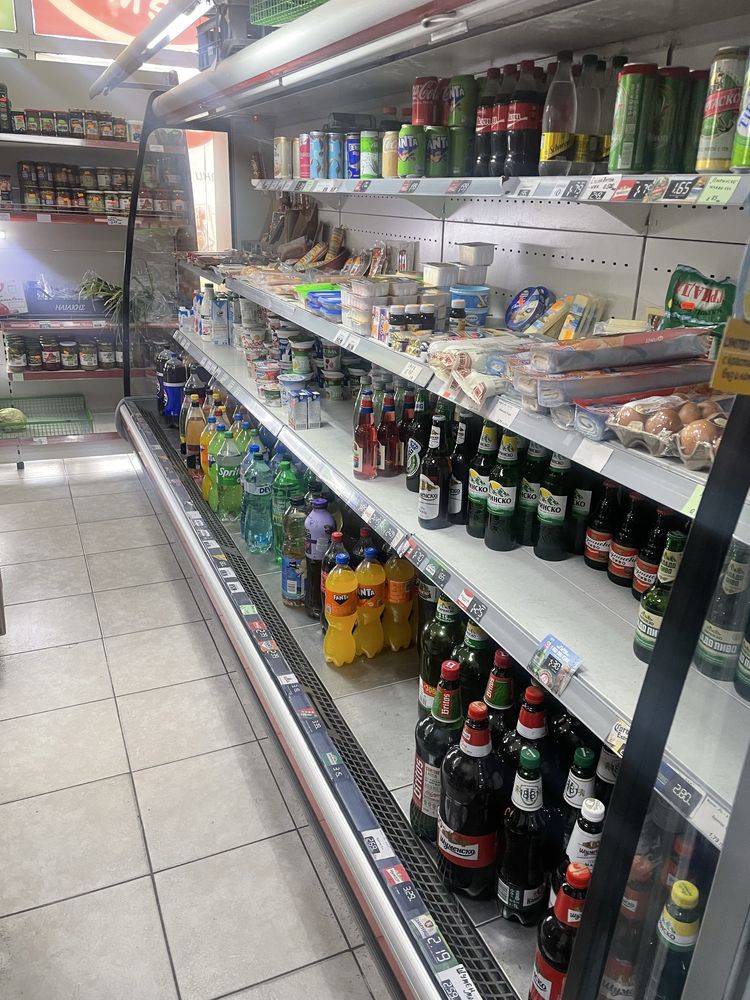 Витрина Наги 3,6м. вертикална отворена