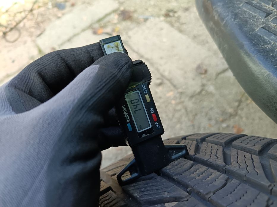 Anvelope MS iarna 215 65 17 continental 2023 7mm