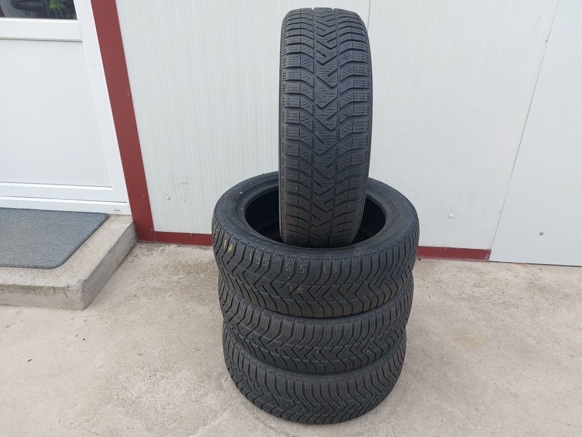 125 lei bucata! Set anvelope M+S 195 55 17 Pirelli