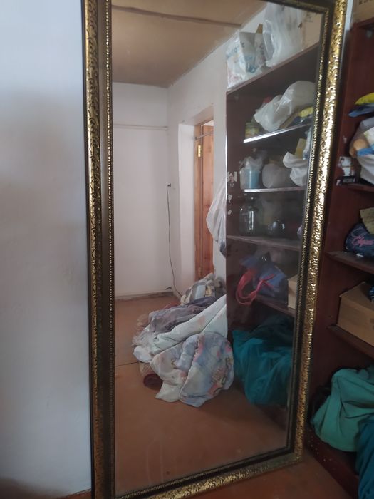 Настенный зеркало в багете