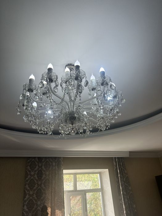 Чешская хрустальная люстра