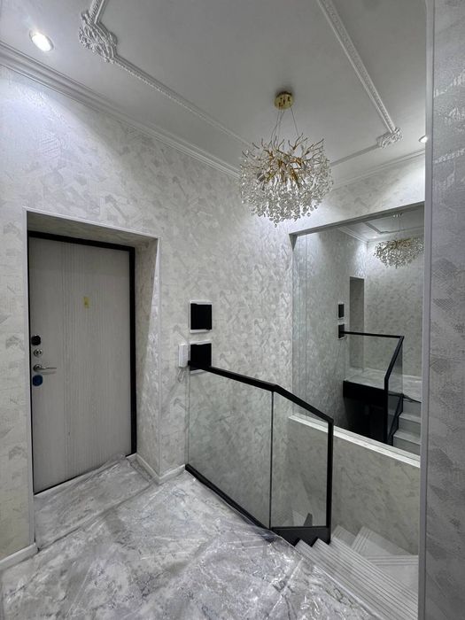 Шахар марказидан уй сотилади