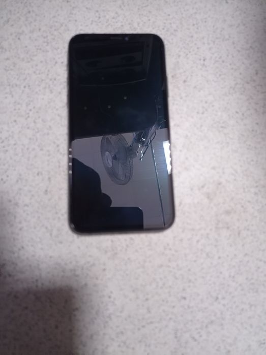 Продам Айфон   хр