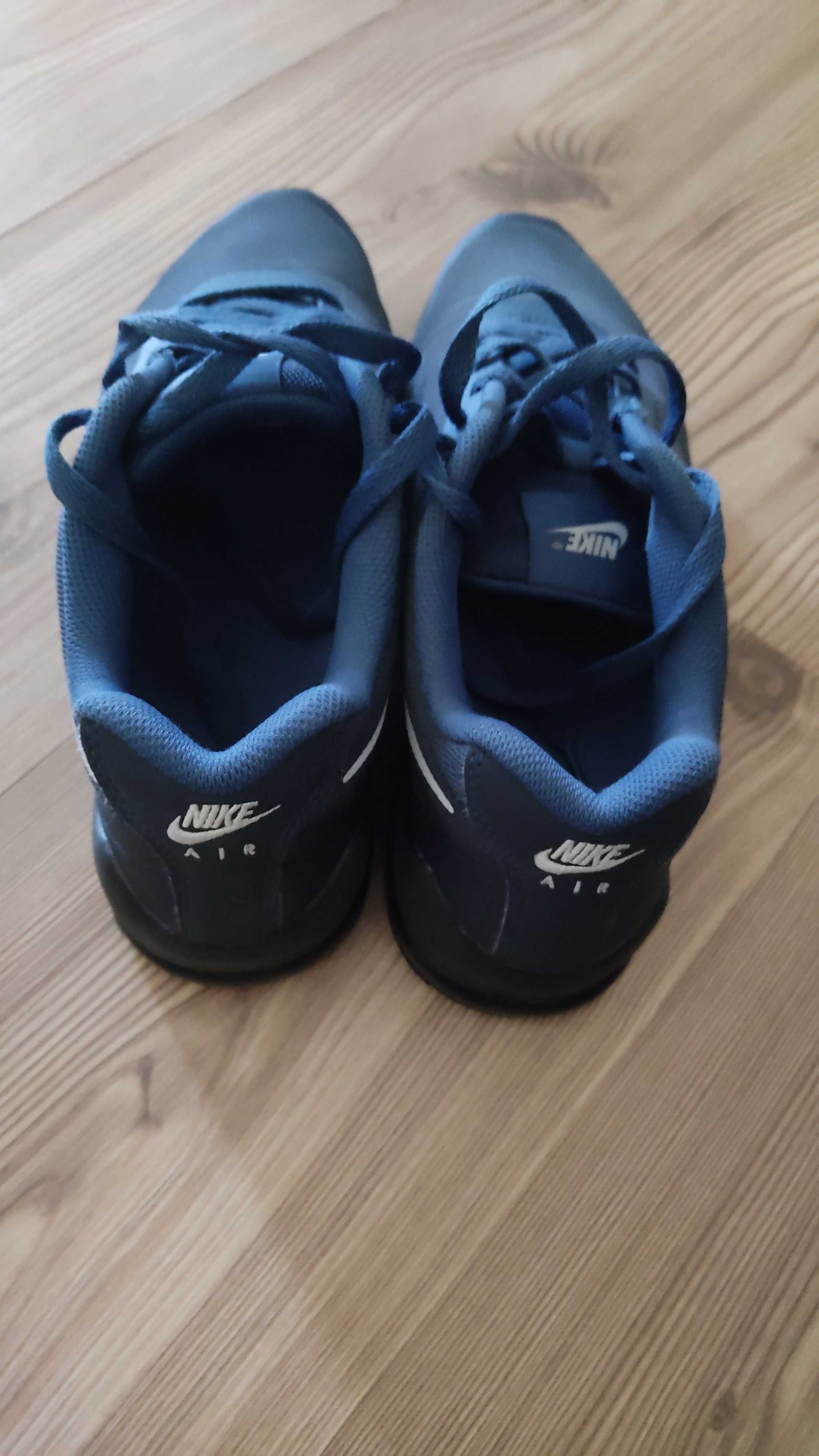 Nike Air Max Invigor-42.5 номер