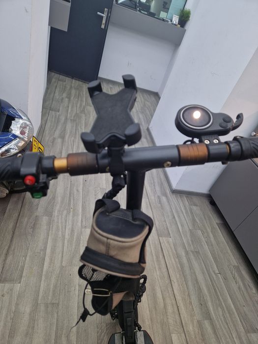 Trotineta Joyor Y6-S