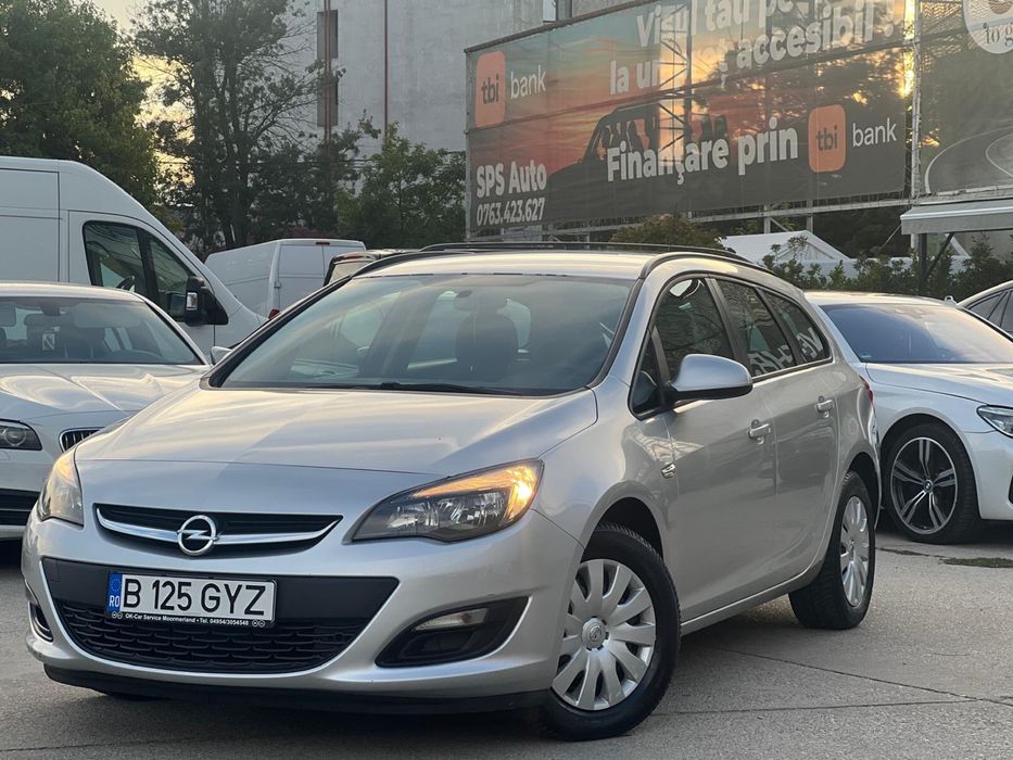 Opel astra 2015 stare impecabila