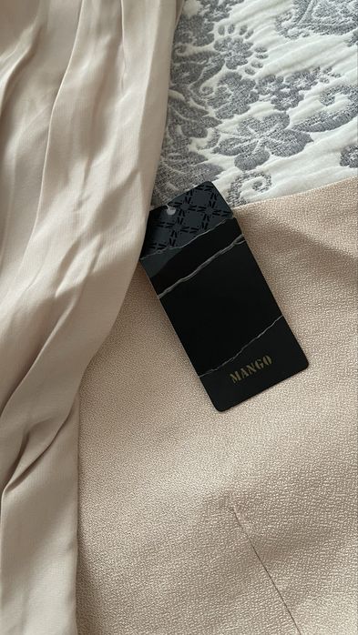 Платье на выпускной фирма Mango