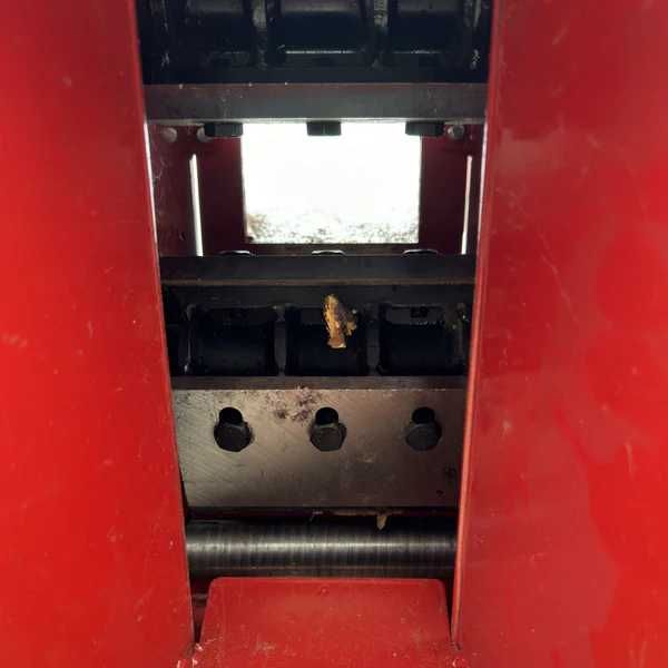 Tocatorul de crengi model AM-70-BD