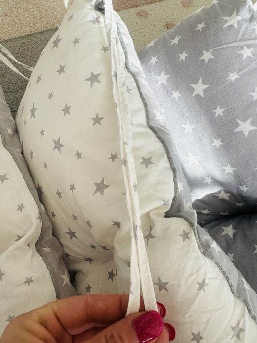 Обиколник за легло или кошара