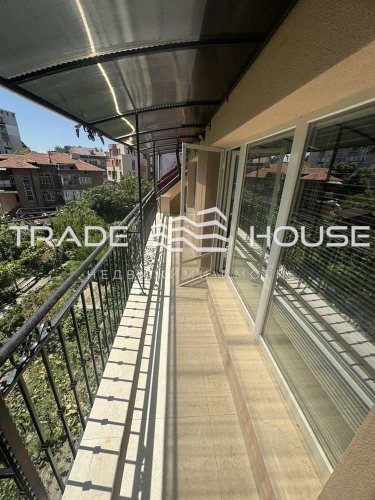 Продава се Етаж от къща в Пловдив, Център - 97 кв.м за 1887 €/кв.м - Снимка #11